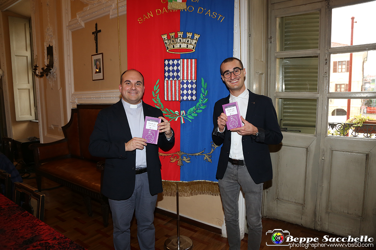 VBS_3212 - Presentazione Libro 'Vangelo per Fuori Sede' di Don Mauro Canta_2.jpg